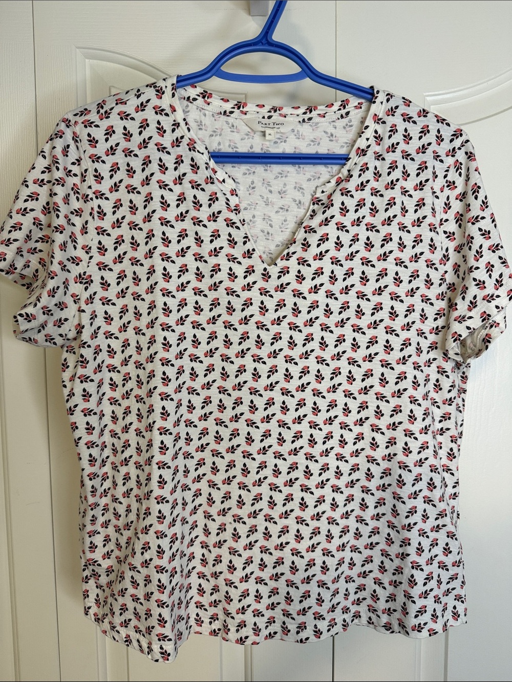 Pleasant Two White Short Sleeve V-Neck Tee with Red & Black Floral Print